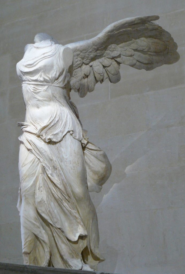 Winged Victory (Nike) of Samothrace, 2nd century BC, 244 cm, Lovre, Paris (WikiCommons)
